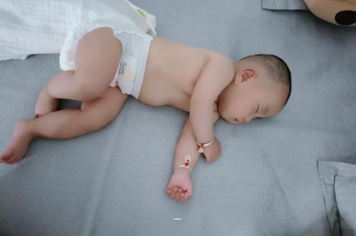 桂阳宝宝脚心出汗怎么回事
